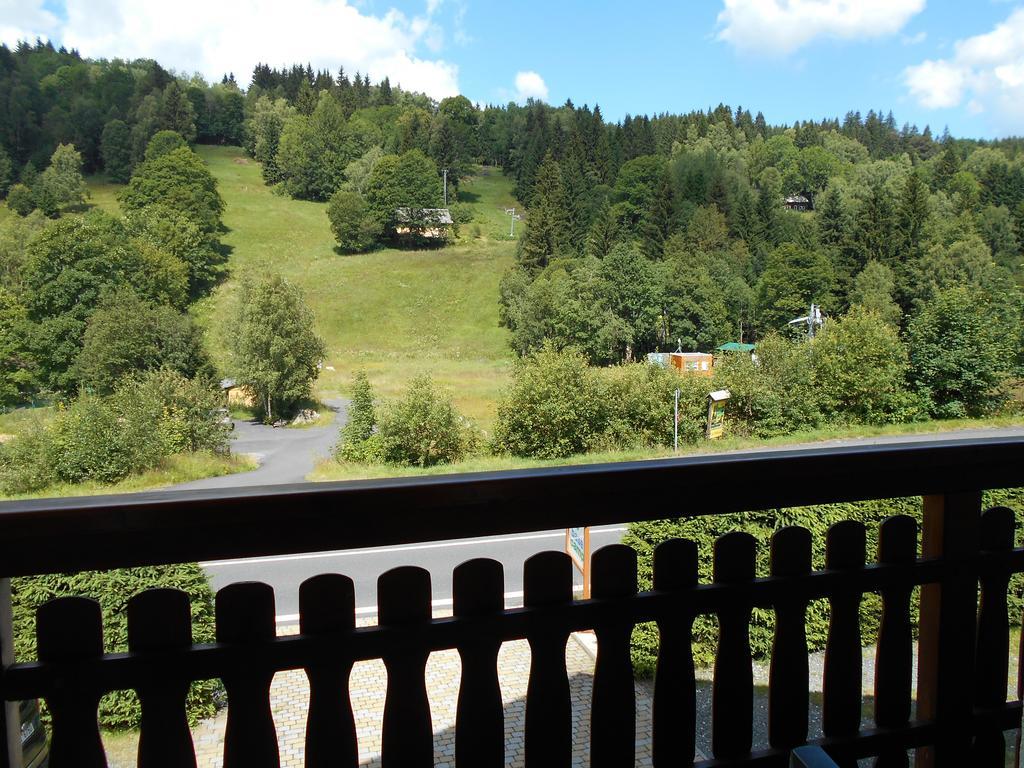 Apartmany Base Camp Železná Ruda Eksteriør billede