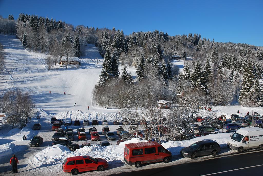 Apartmany Base Camp Železná Ruda Eksteriør billede